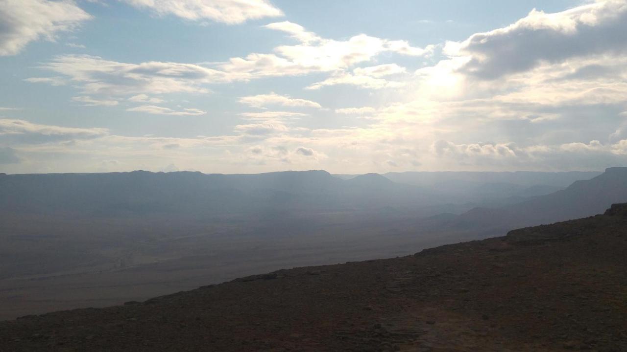 הבית ליד המצוק By The Cliff Mitzpe Ramon Bagian luar foto