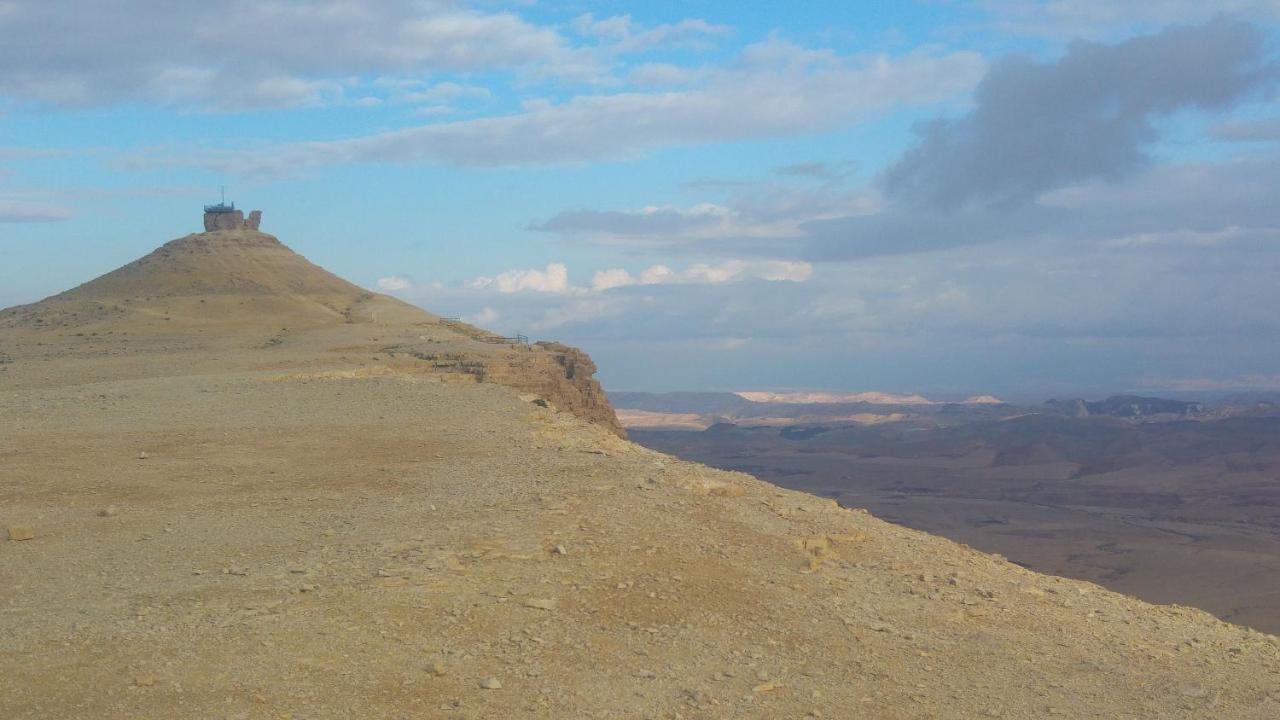הבית ליד המצוק By The Cliff Mitzpe Ramon Bagian luar foto